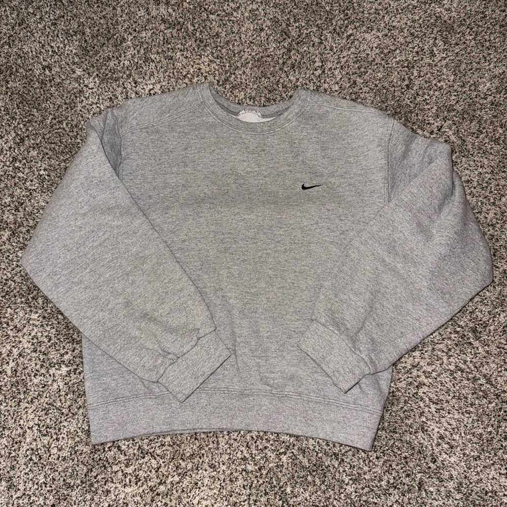 Basic Nike Crewneck